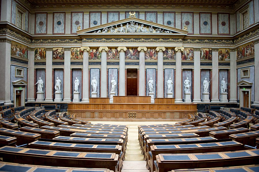 parlament14_10.jpg