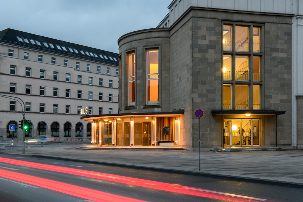 opernhaus1.jpg