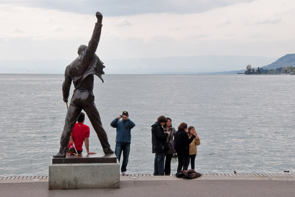statue.jpg