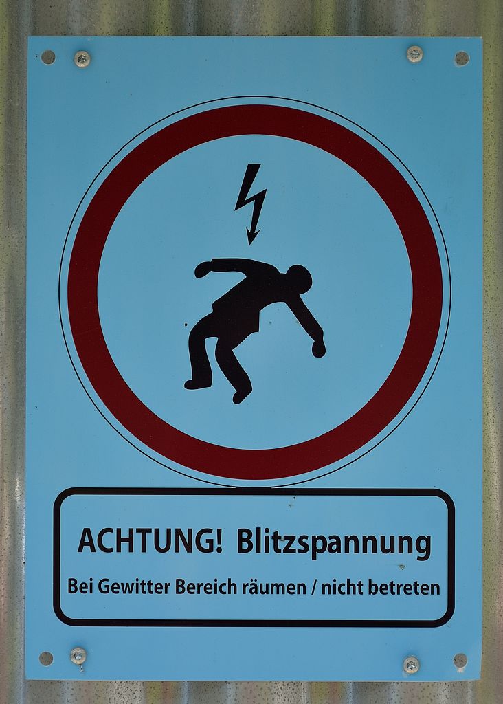 Blitzspannung.jpg