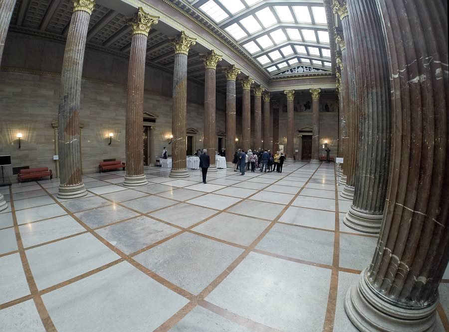 parlament14_06.jpg