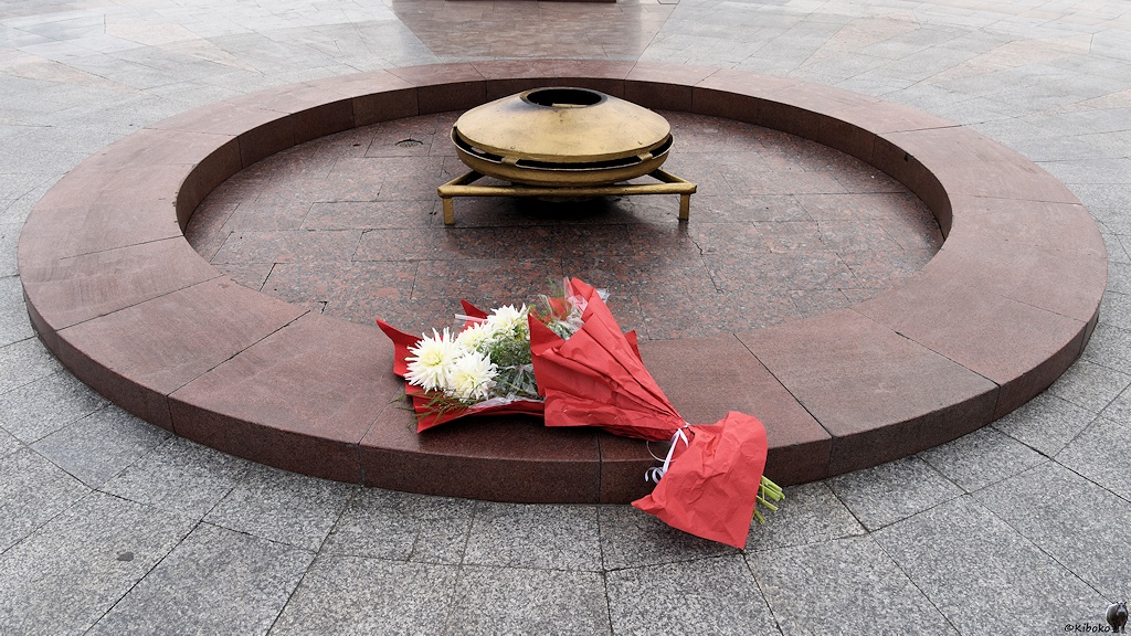 s273_Bishkek_Denkmal_1301.jpg