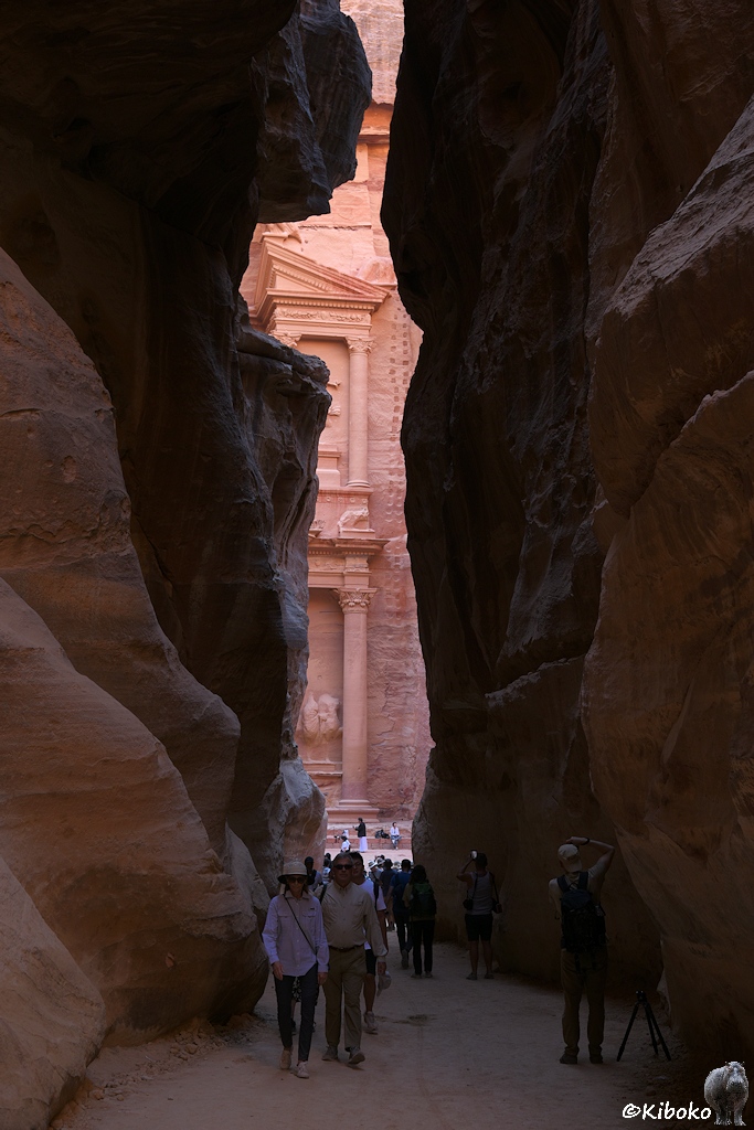 Sandsteingebäude aus der Schlucht fotografiert