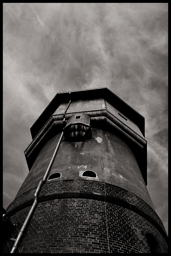 Watertower_by_Odin77.jpg