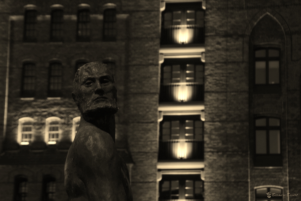 27844965132_bc1ae70b60_b.jpg