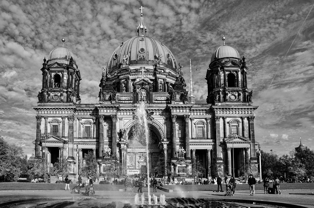 11210871383_65e16df047_b.jpg