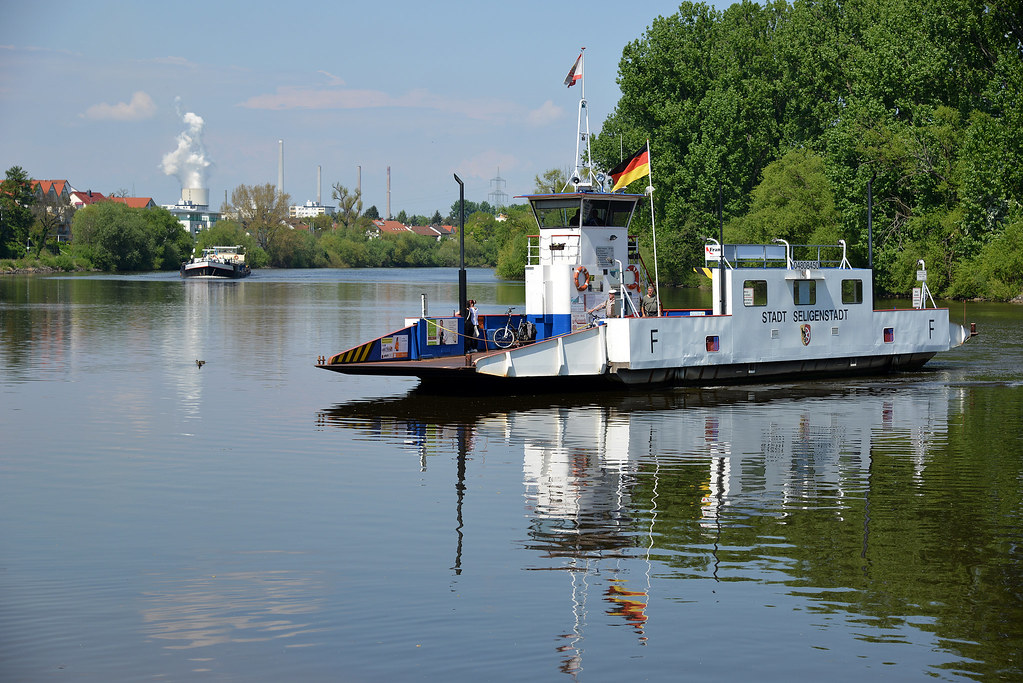 14049061022_462fbb46c3_b.jpg