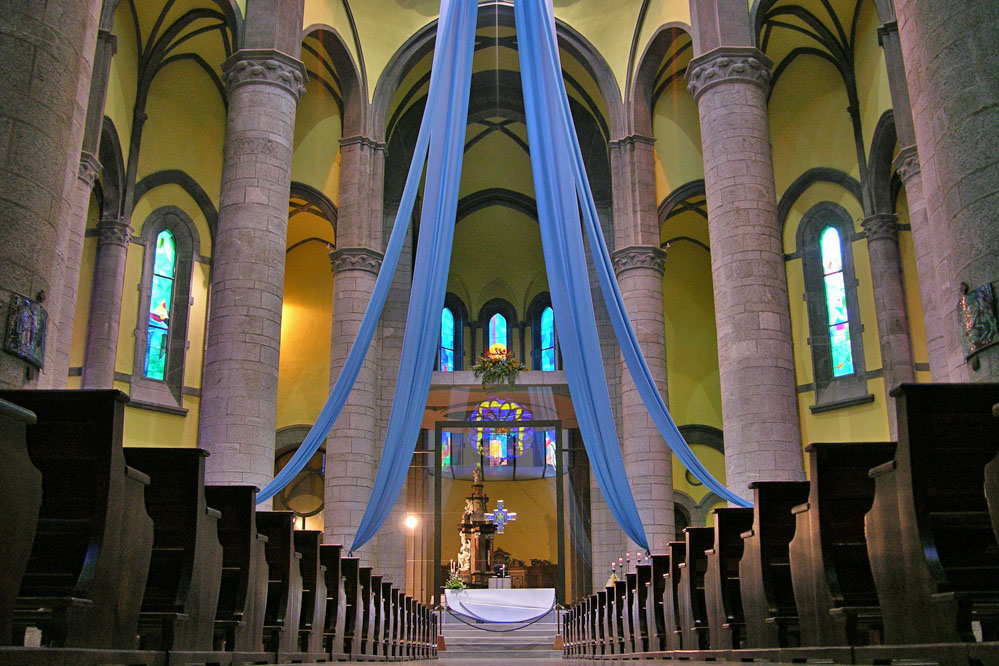 kirche1.jpg
