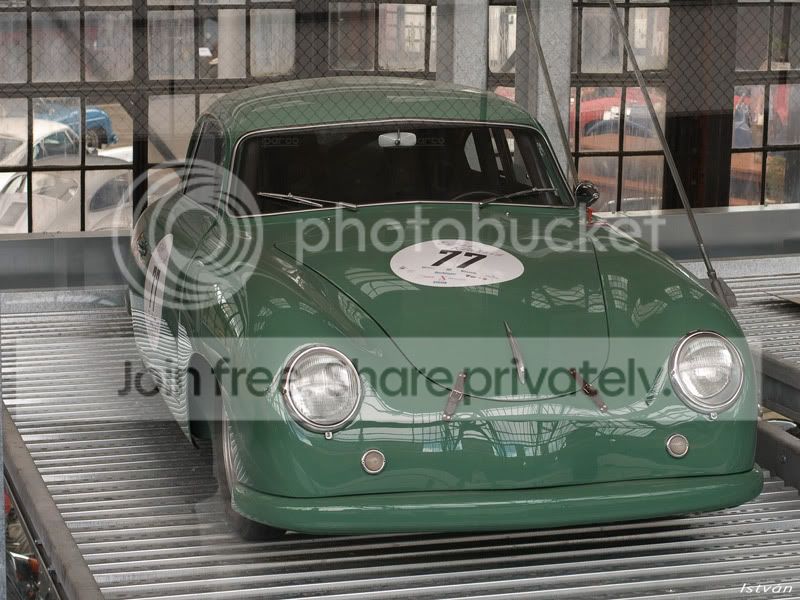 Race-Porsche-web.jpg