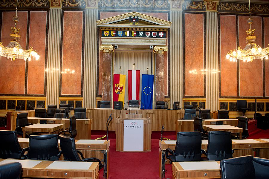 parlament14_23.jpg