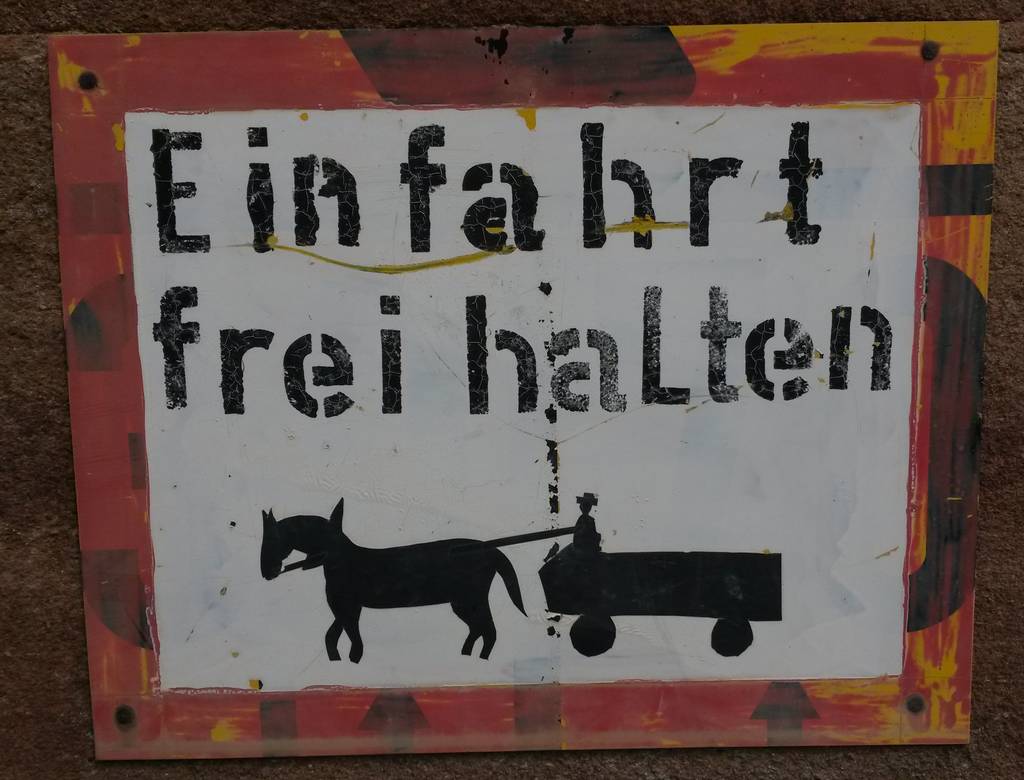 EINFAHRT.jpg