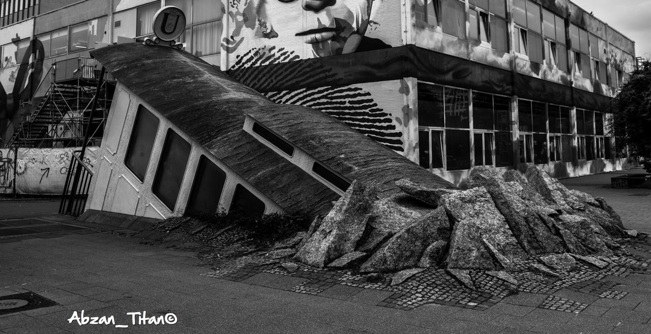 33473921rh.jpg