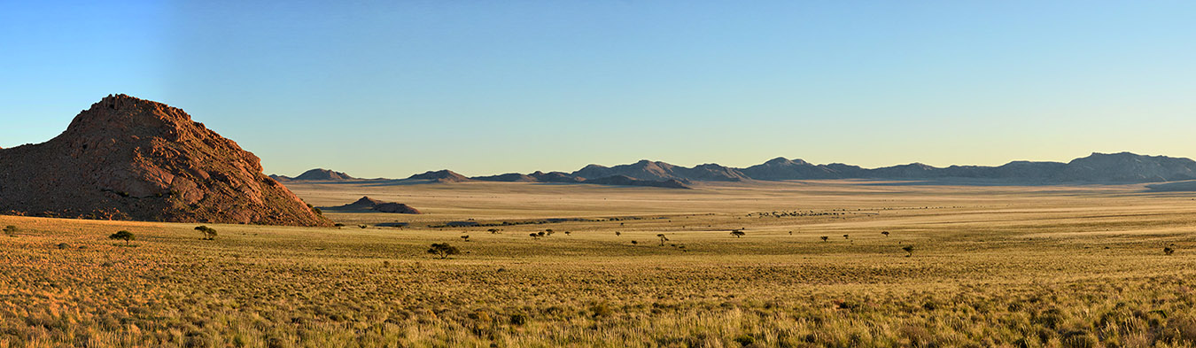namibia_panorama_namib_aus.jpg