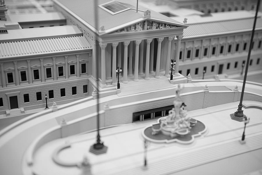 parlament14_02.jpg