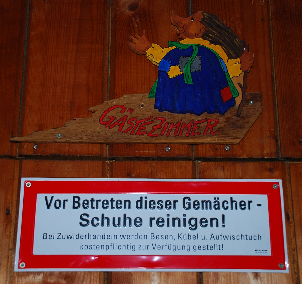 GAESTEZIMMER.JPG
