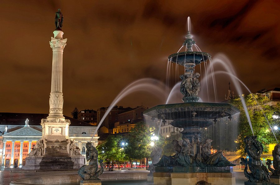 DSC_9987_8_9_tonemapped.jpg