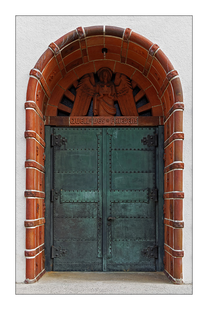 kirchentuere001.jpg