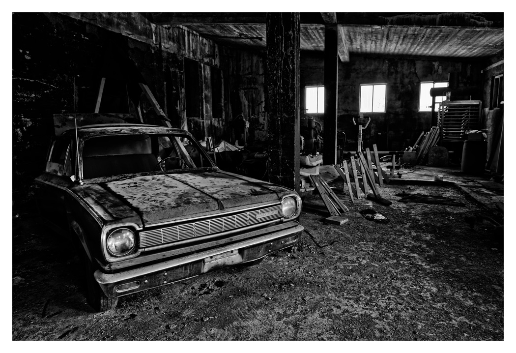Iceland-2015-Djupavik-Car.jpg