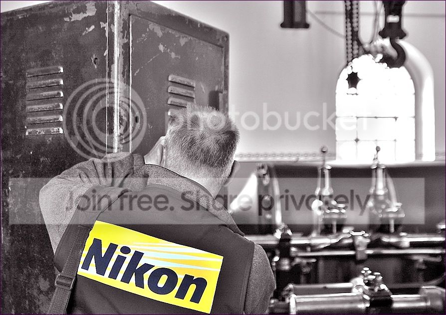 comp_Nikon-color.jpg