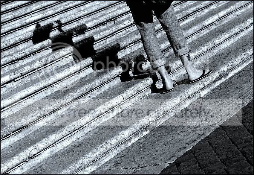 comp_stairsshadowSWrahmen.jpg