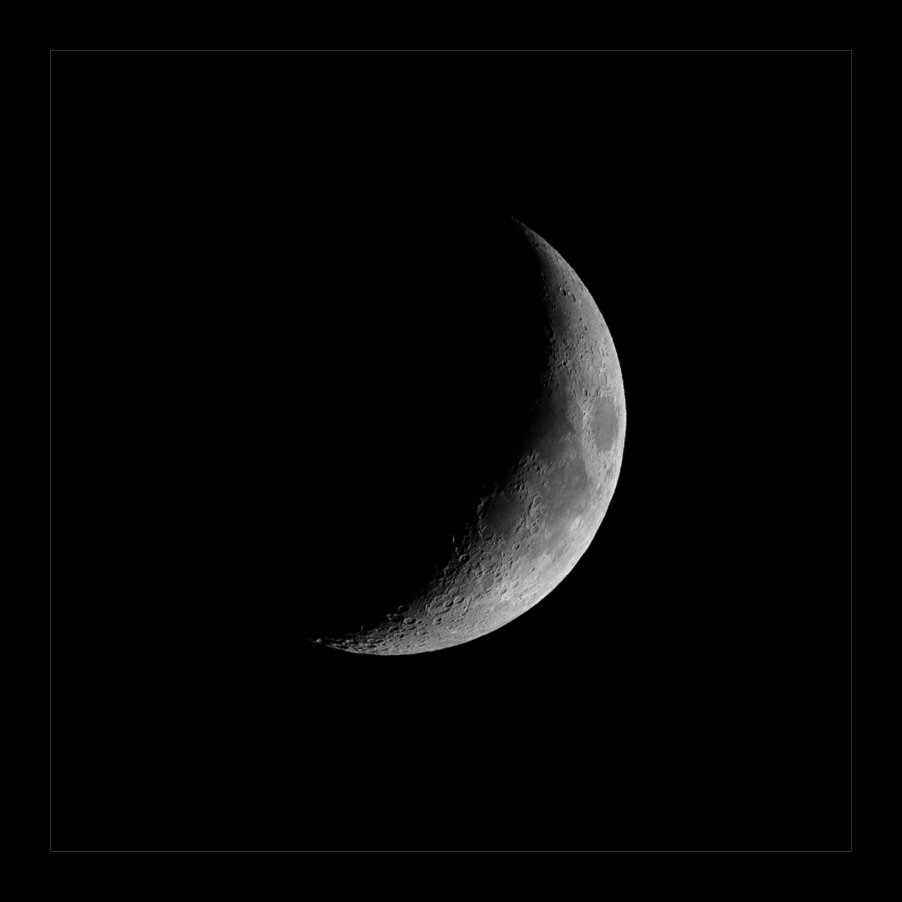 Mond%20zunehmend%20sw%20001.jpg