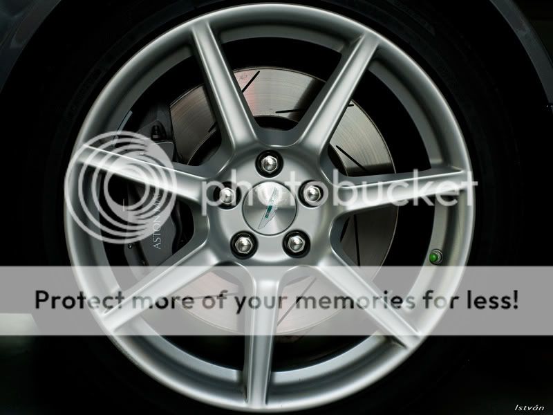 Aston-Martin-wheel-web.jpg