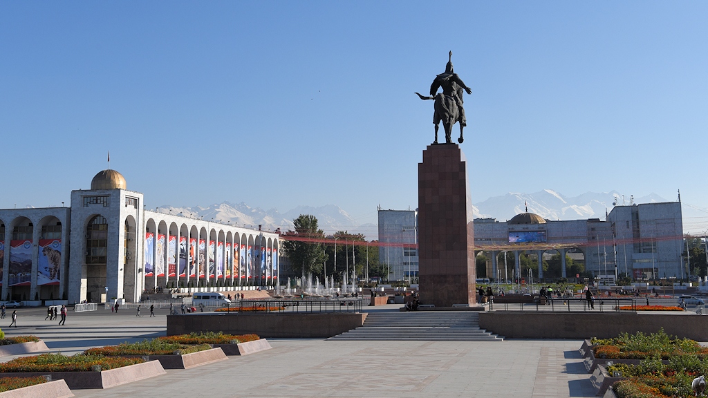 s186_Bishkek_Platz_1062.jpg